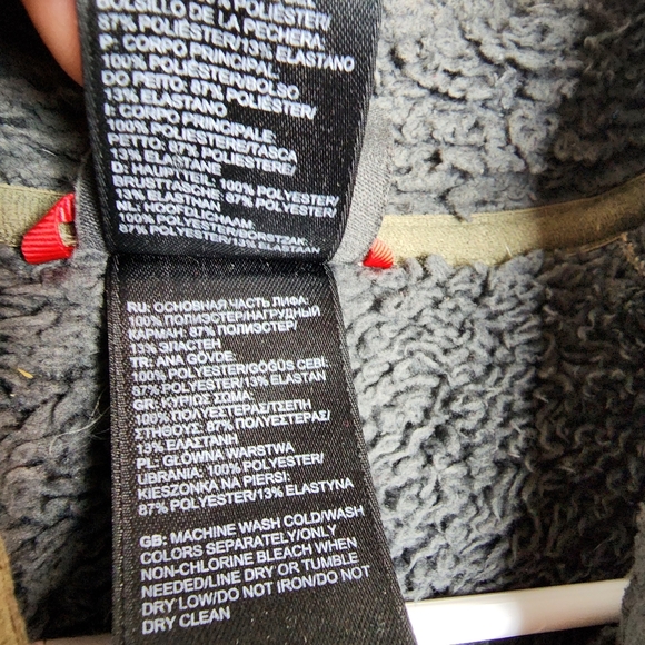 The North face fleece jacket - Picture 10 of 16